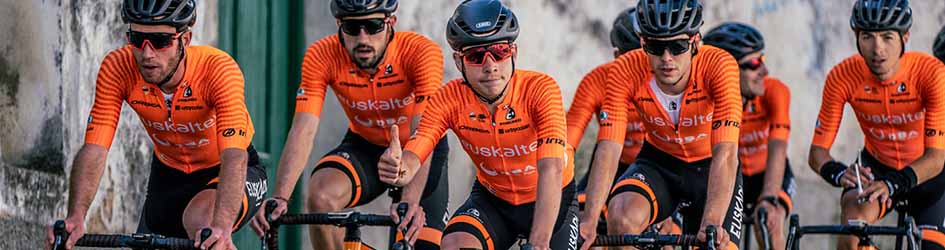 maglia ciclismo Euskaltel Euskadi manica lunga